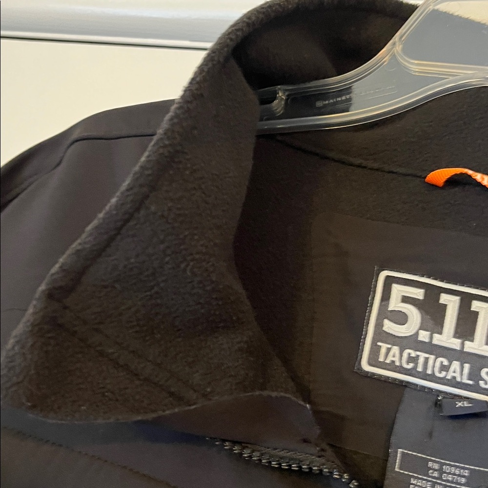 Men's 5.11 Tactical Chameleon SoftShell 2.0 zip up jacket - Picture 3 of 11